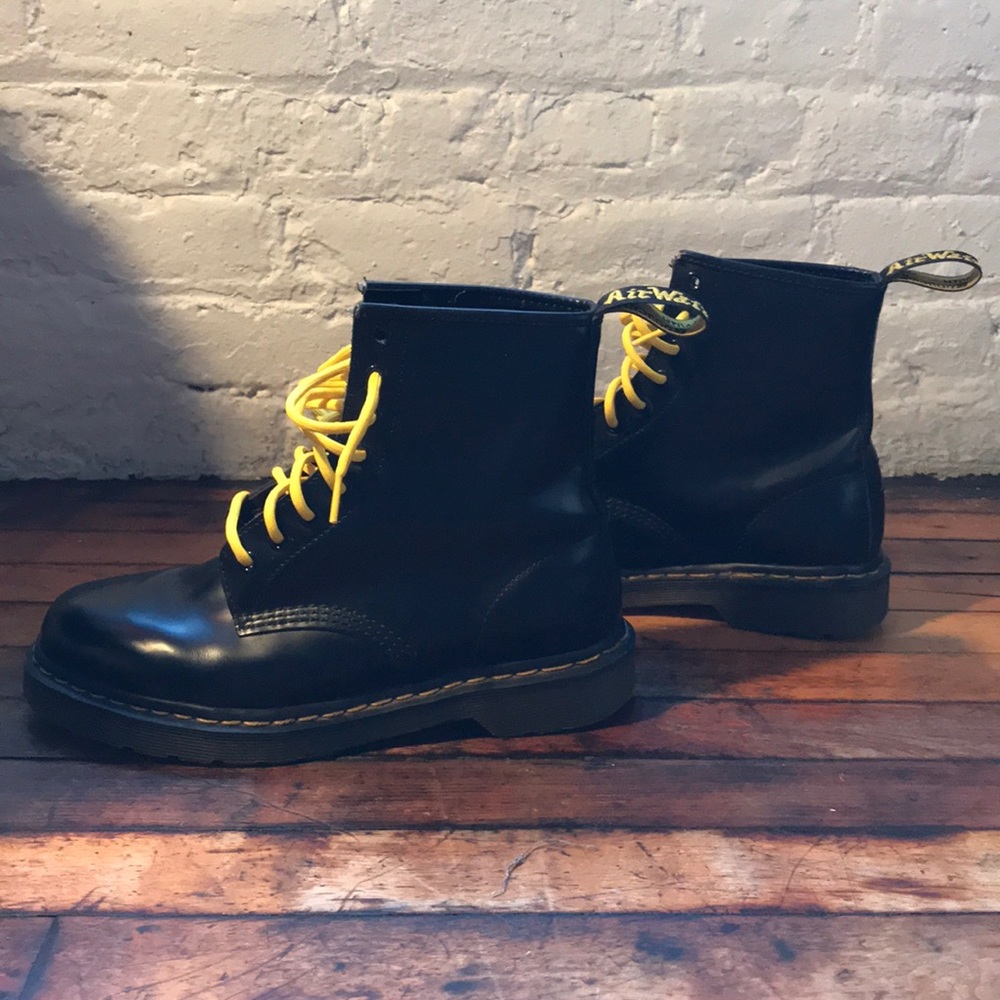 doc martens 1460 smooth in black uk 6 us 8